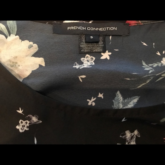 French Connection Blouse Size Small - Picture 3 of 3